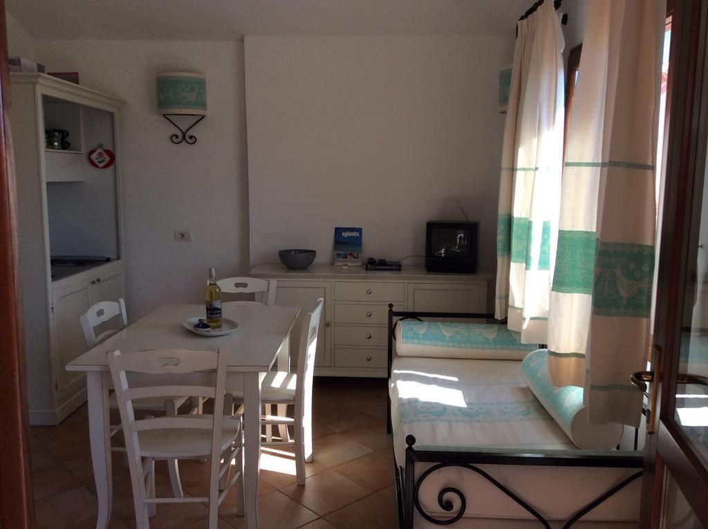 Sardinia Beach Apartments Aglientu Bagian luar foto