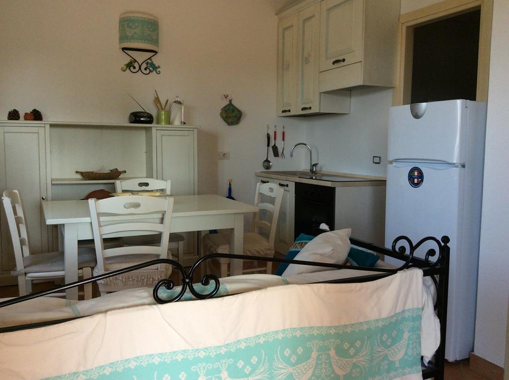 Sardinia Beach Apartments Aglientu Bagian luar foto