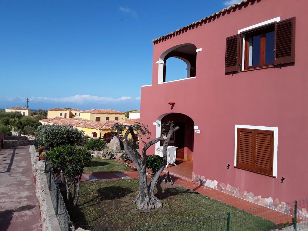 Sardinia Beach Apartments Aglientu Bagian luar foto